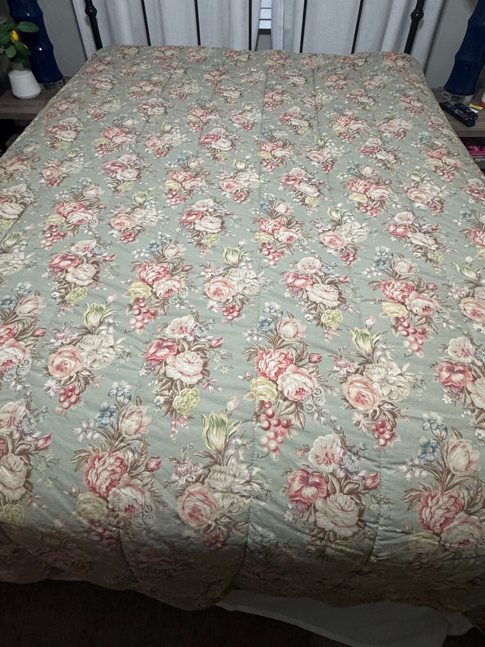 Ralph Lauren Charlotte Vintage Cottage Rose Comforter F / Q